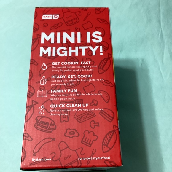 Dash Mini Waffle Maker - Picture 3 of 6